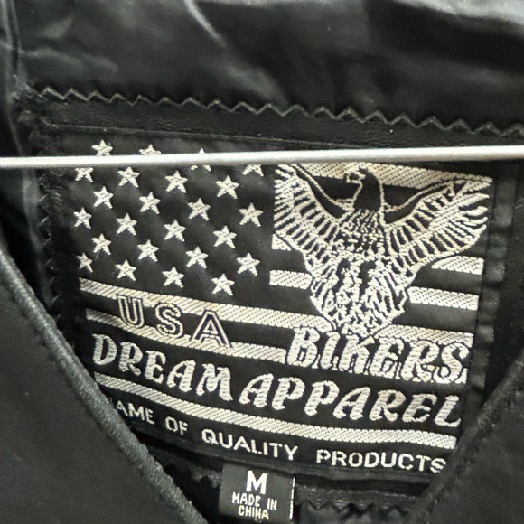 Biker’s Dream Apparel Black Leather Vest - Size Medium - Picture 2 of 3